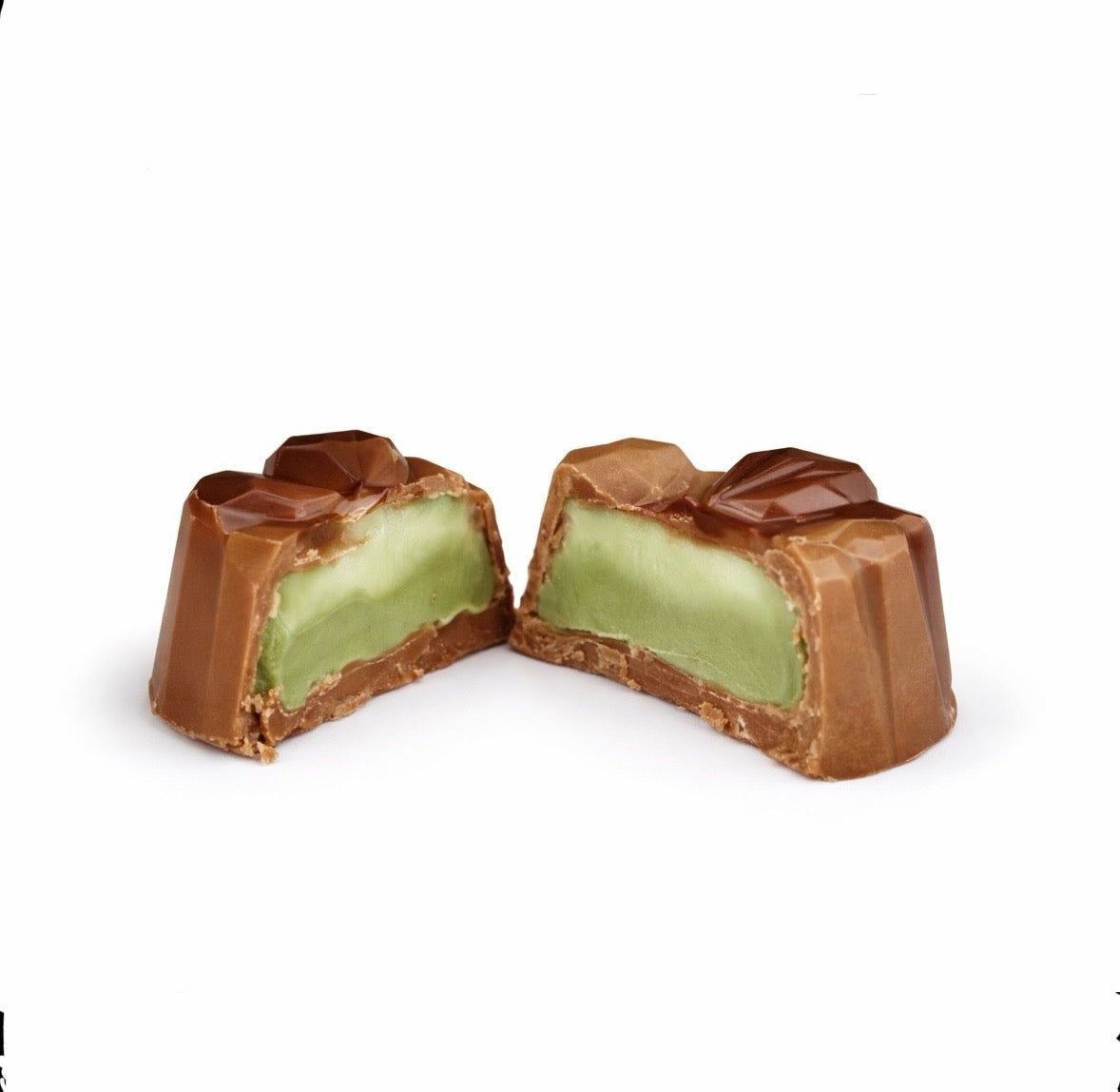 Pistachio Cheesecake Bites
 || ميني تشيزكيك بالبستاشيو